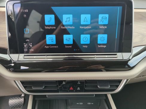 New 2026 Volkswagen Atlas SE image 30