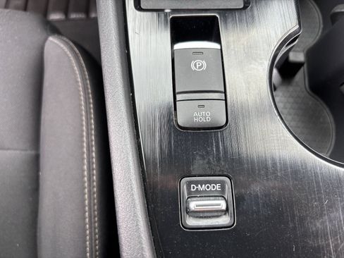 Used 2023 Nissan Rogue S FWD image 27