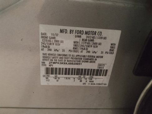 Used 2018 Ford Edge Titanium FWD image 33