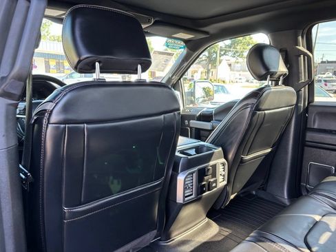 Used 2018 Ford F150 Platinum w/ Equipment Group 701A Luxury AWD/4WD image 23