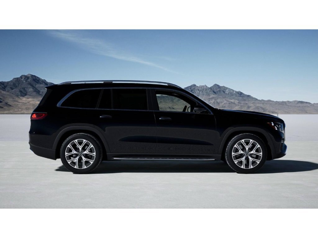 New 2027 Mercedes-Benz GLS 450 4MATIC image 2