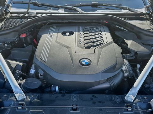 Used 2020 BMW Z4 M40i w/ Executive Package image 29