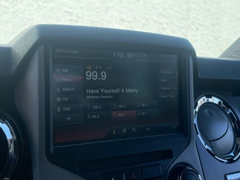 Used 2015 Ford F350 Lariat w/ Lariat Interior Package image 12