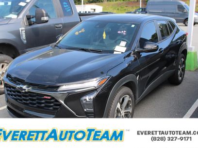 Used 2025 Chevrolet Trax RS w/ Sunroof Package