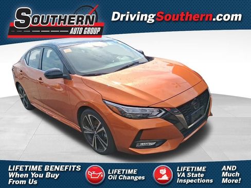 Used 2021 Nissan Sentra SR FWD image 1
