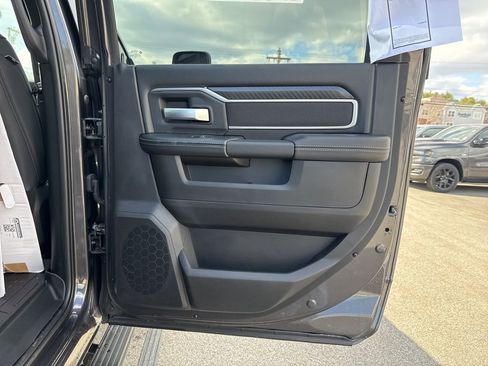 New 2025 RAM 2500 Big Horn AWD/4WD image 29