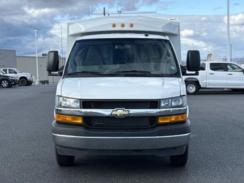 New 2025 Chevrolet Express 3500 w/ Power Convenience Package image 16