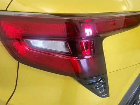 Used 2025 Chevrolet Trax RS w/ Driver Confidence Package FWD image 16