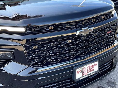 Used 2024 Chevrolet Traverse RS image 29