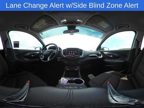 Used 2024 GMC Terrain SLE w/ Driver Convenience Package image 29