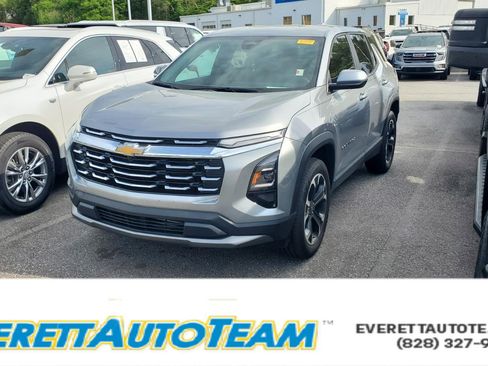 Used 2025 Chevrolet Equinox LT image 1