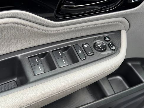 Used 2018 Honda Odyssey Elite image 14