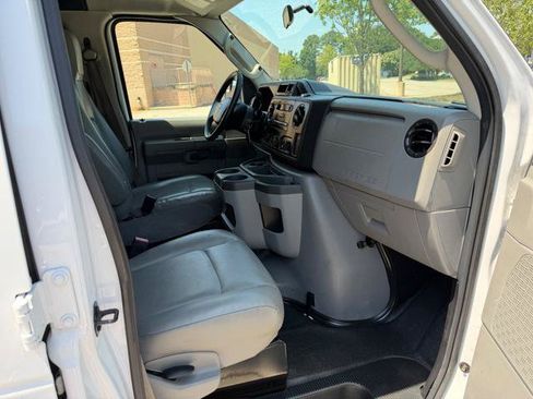 Used 2013 Ford E-250 and Econoline 250 w/ Commercial Cargo Van Pkg RWD image 15