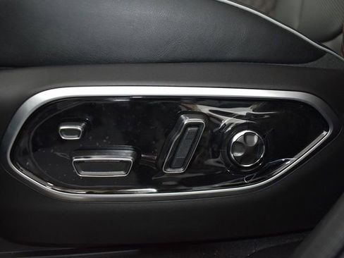 New 2025 Jeep Grand Cherokee Summit image 14