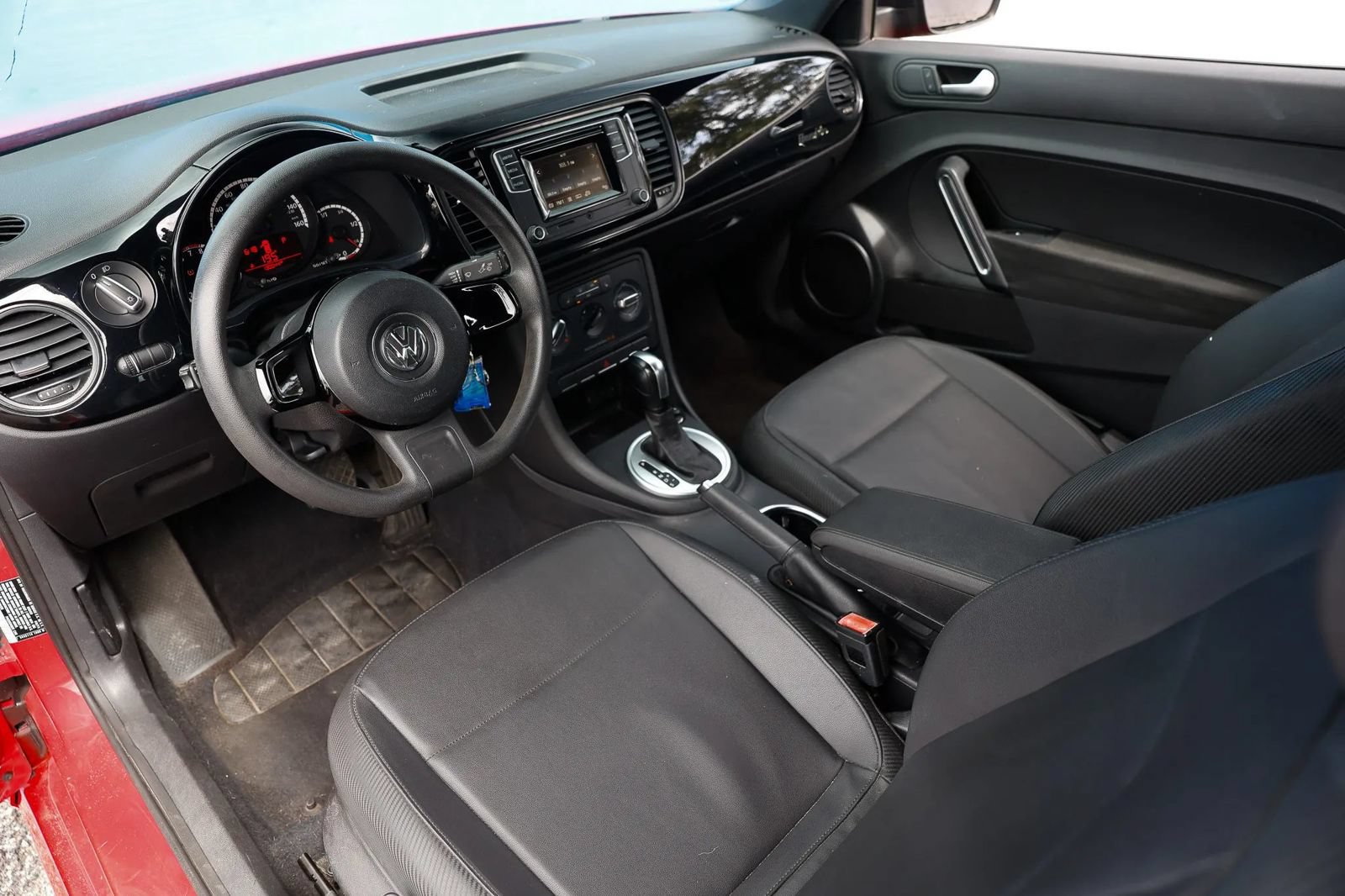 Used 2016 Volkswagen Beetle 1.8T FWD image 17