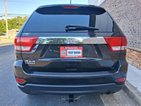 Used 2012 Jeep Grand Cherokee Laredo AWD/4WD image 4