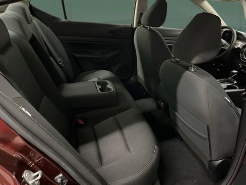 Used 2024 Nissan Altima 2.5 SV image 14