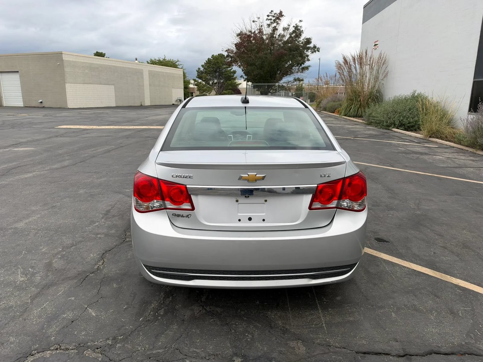 Used 2015 Chevrolet Cruze LTZ w/ Sun, Sound and Sport Package FWD image 4
