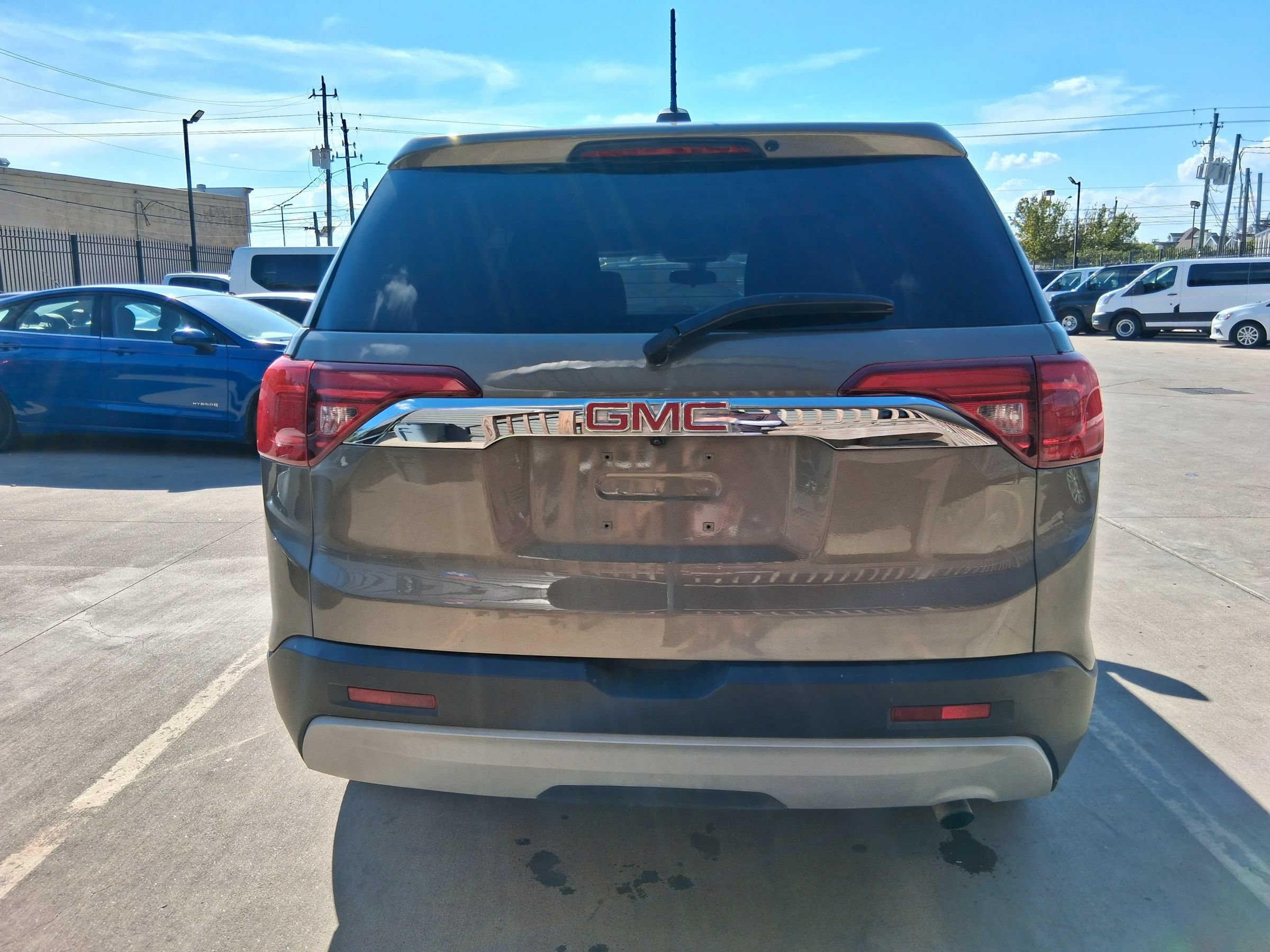 Used 2019 GMC Acadia SLE AWD/4WD image 7