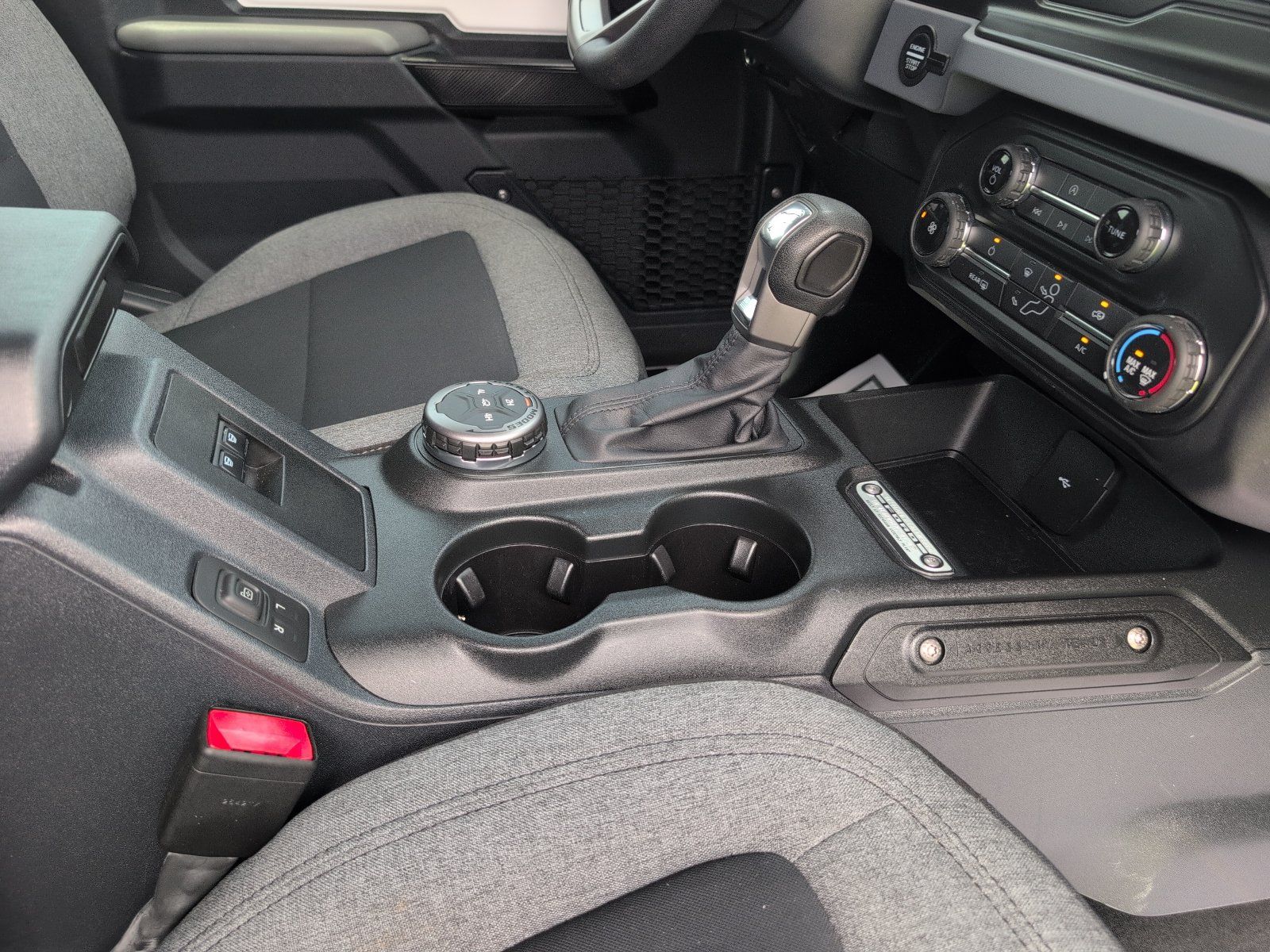 Used 2021 Ford Bronco 2-Door AWD/4WD image 13