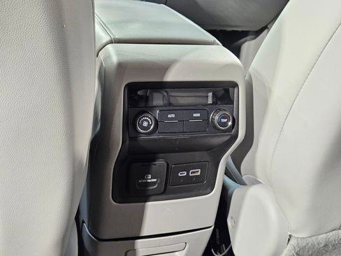 Used 2020 GMC Acadia SLT FWD image 37
