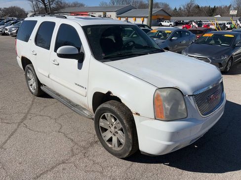 Used 2009 GMC Yukon SLT image 1