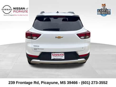 Used 2025 Chevrolet TrailBlazer LT AWD/4WD image 4