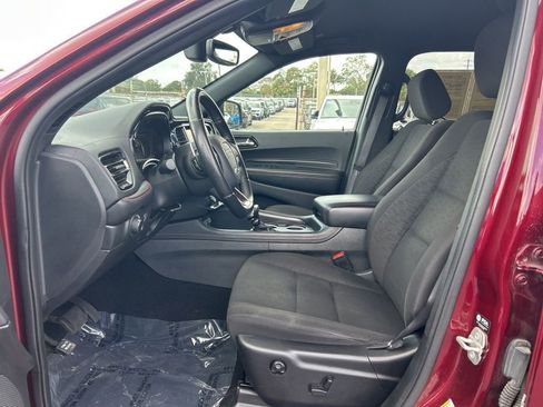 Used 2023 Dodge Durango GT image 9