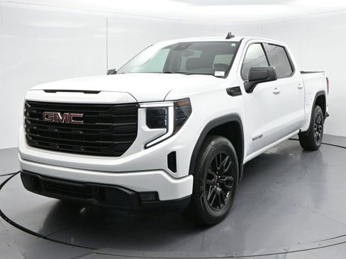 Used 2024 GMC Sierra 1500 Elevation w/ Preferred Package AWD/4WD image 3