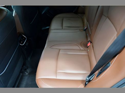 Used 2022 Subaru Outback Touring AWD/4WD image 16