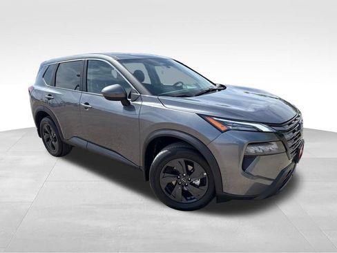 Certified 2026 Nissan Rogue SV w/ Cold Weather Package FWD image 1
