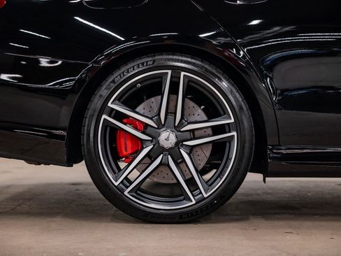 Used 2018 Mercedes-Benz E 63 AMG S image 40
