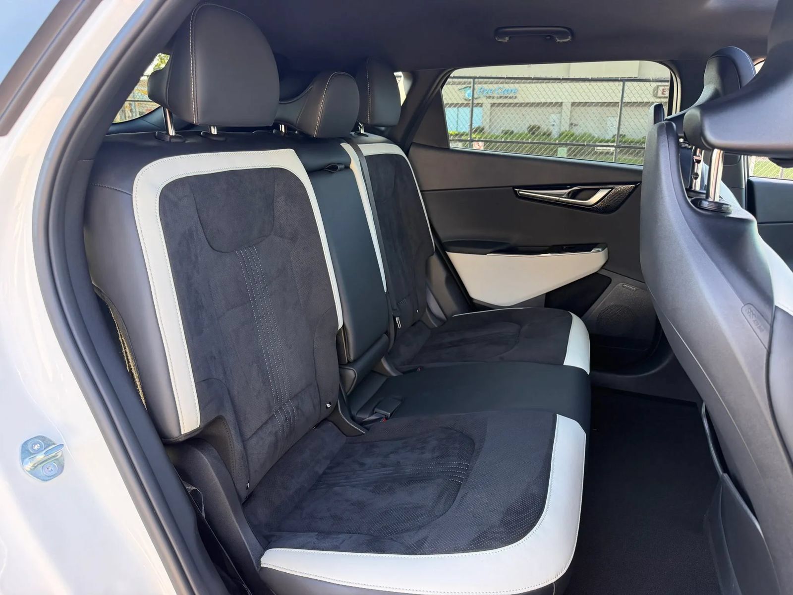 Used 2023 Kia EV6 GT-Line w/ GT-Line Suede Seat Package RWD image 30