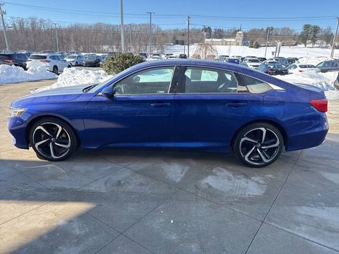 Used 2018 Honda Accord Sport image 4