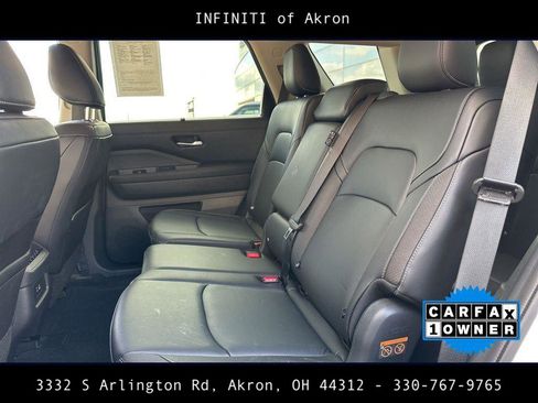 Used 2024 Nissan Pathfinder SL image 42