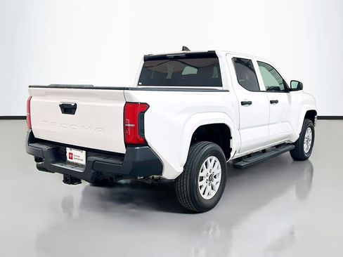 Used 2025 Toyota Tacoma SR image 4