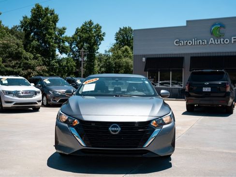 Used 2024 Nissan Sentra SV FWD image 4