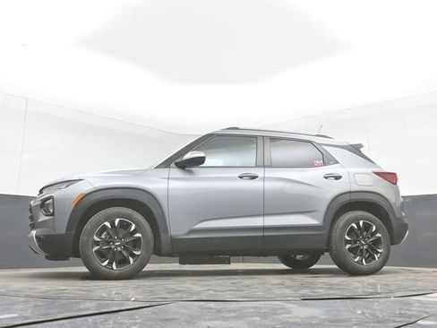 Used 2023 Chevrolet TrailBlazer LT FWD image 30
