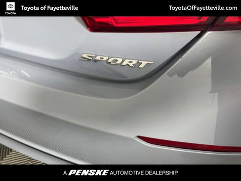 Used 2022 Honda Accord Sport image 4