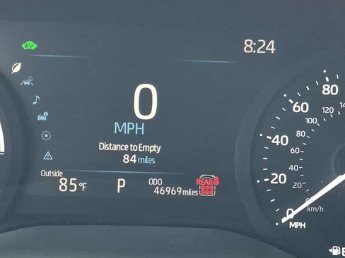 Used 2025 Toyota Sienna XLE FWD image 31