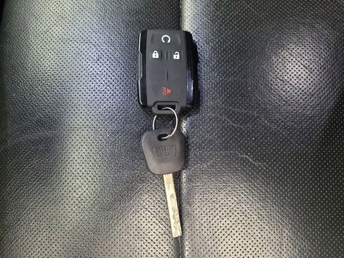 Used 2018 Chevrolet Silverado 1500 LTZ w/ Sport Package AWD/4WD image 32