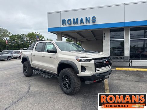 New 2026 Chevrolet Colorado ZR2 w/ Midnight Edition AWD/4WD image 1