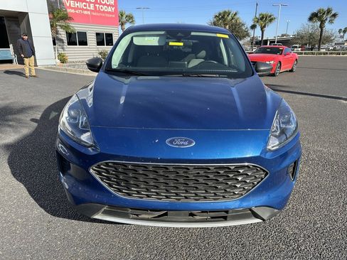 Used 2022 Ford Escape SE w/ Convenience Package image 9
