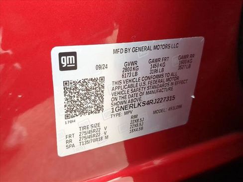 Used 2024 Chevrolet Traverse RS image 25