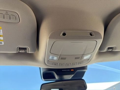 Used 2024 Ford Expedition Max XLT image 29