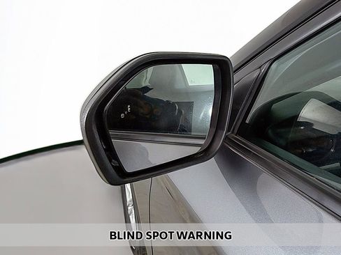 Used 2022 Ford Explorer XLT w/ Class IV Trailer Tow Package image 3