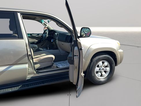 Used 2008 Toyota 4Runner SR5 RWD image 32
