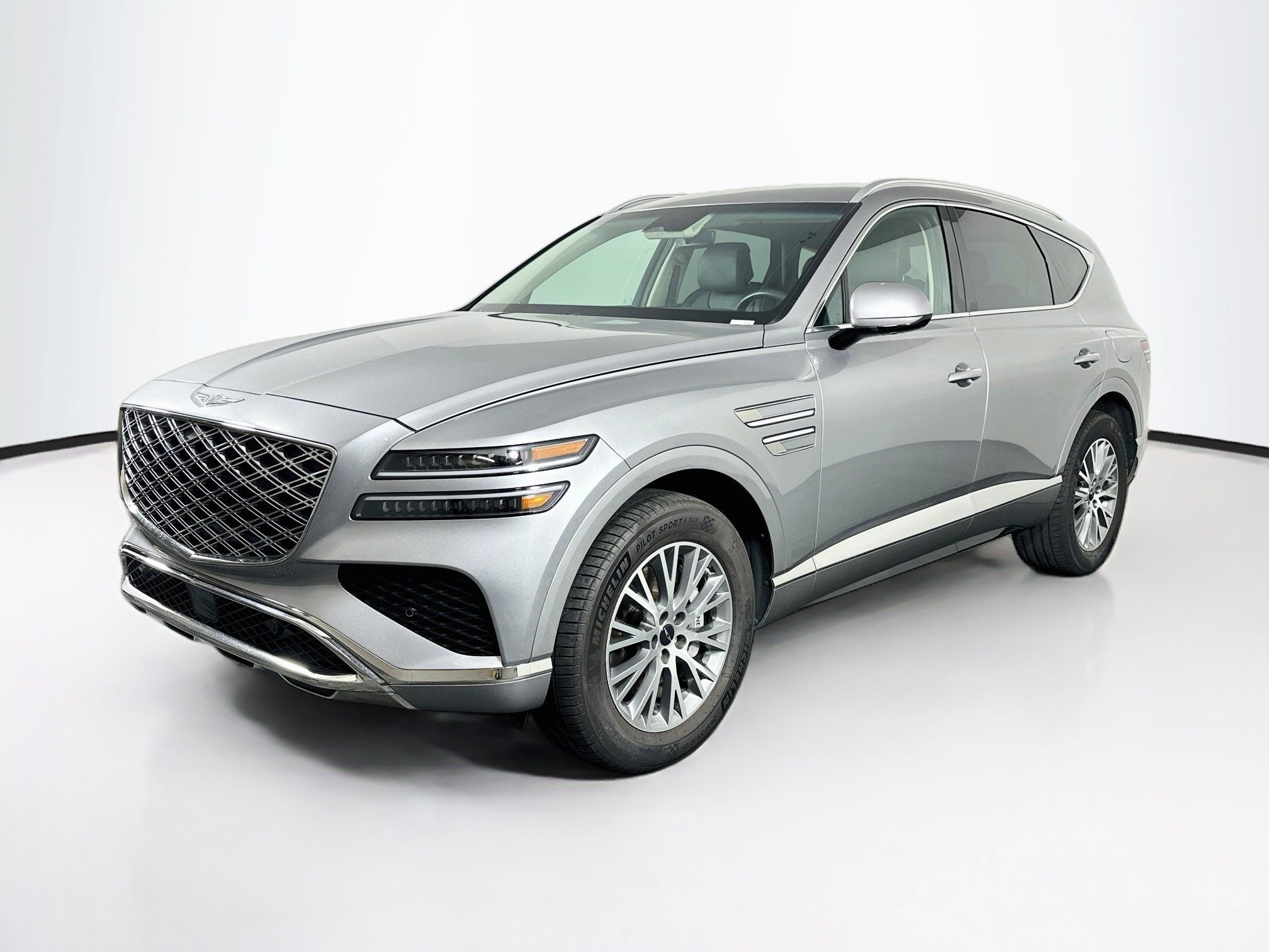Used 2025 Genesis GV80 2.5T Standard AWD/4WD image 3
