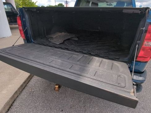 Used 2018 Chevrolet Silverado 1500 LT w/ All Star Edition AWD/4WD image 24