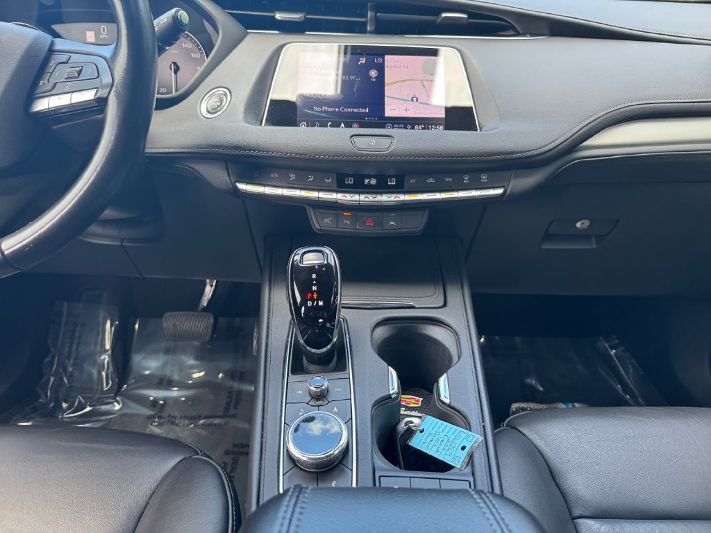Used 2022 Cadillac XT4 Premium Luxury w/ Enhanced Visibility Package AWD/4WD image 11